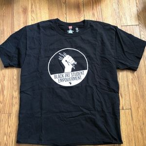 Black art student empowerment t-shirt